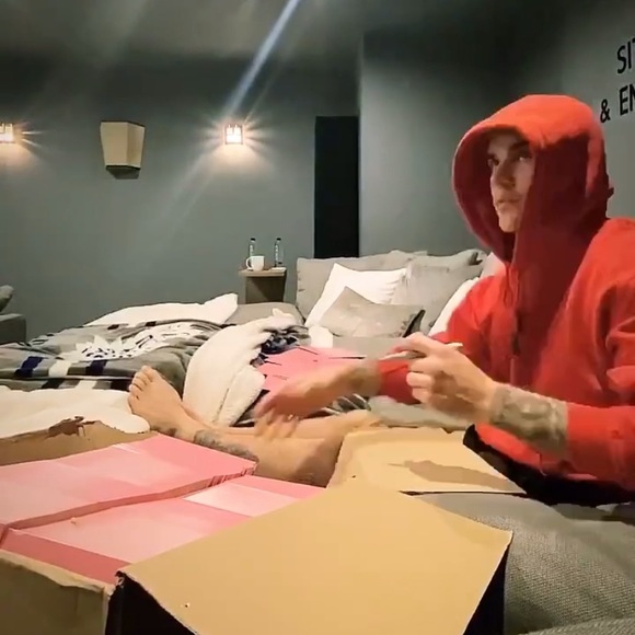 NEW Yummy Signed Vinyl Justin Bieber x DrewHouse - Picture 6 of 8